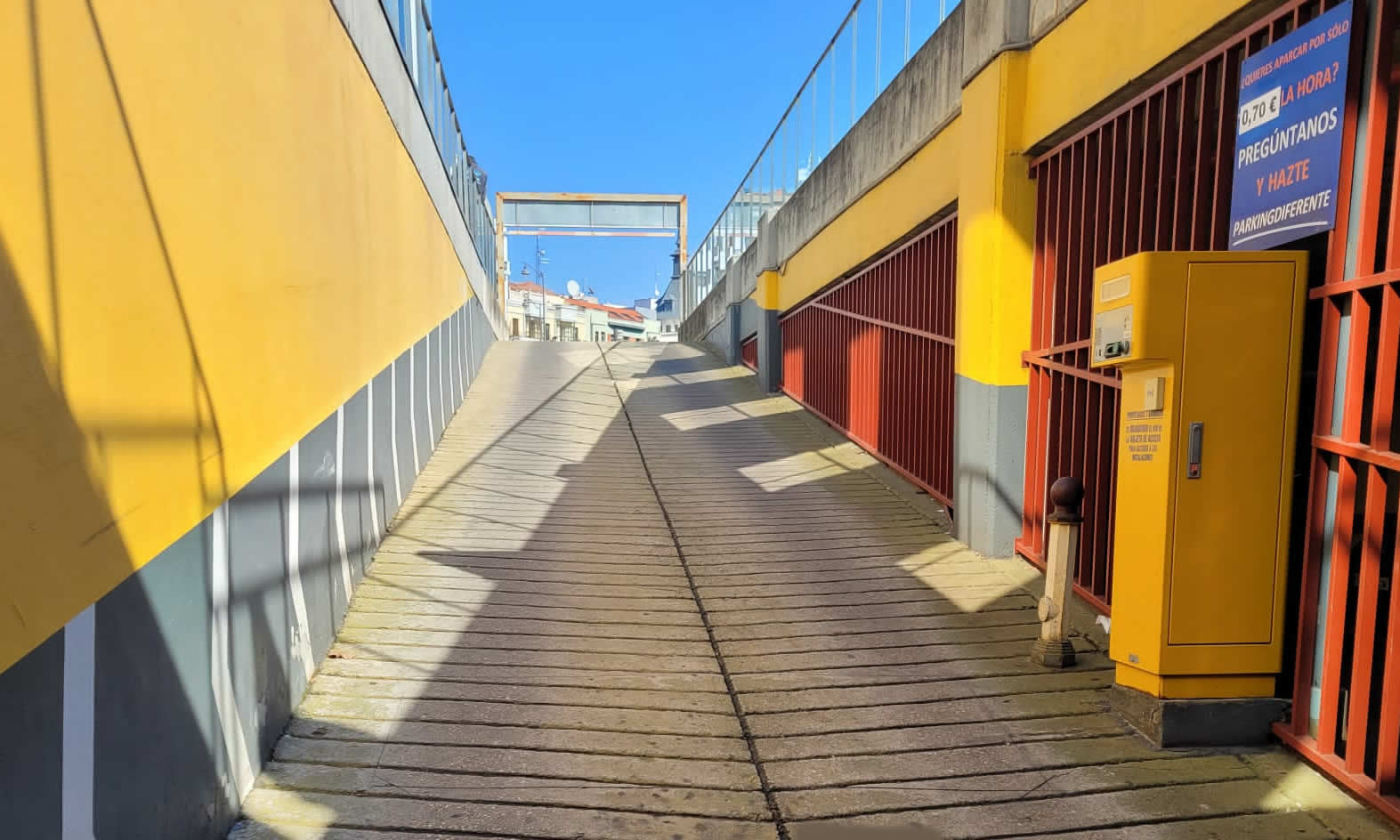 salida parking colon